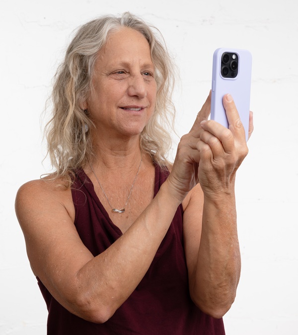 יוגה פנים והסלולרי